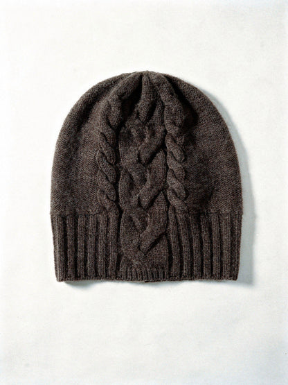 Truffle cashmere hat with a plaited cable panel and fine ribbed band
