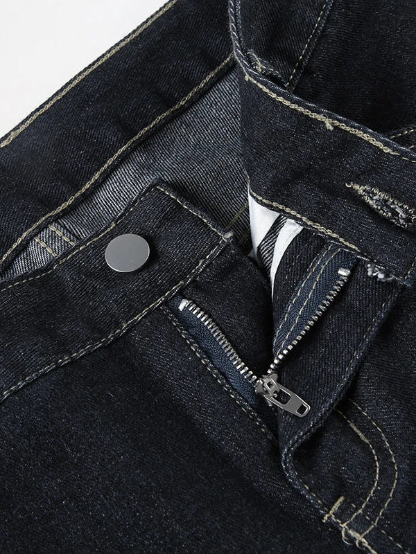 Zip fly with metal button and softly frayed edge detail of the Foxton flared jeans