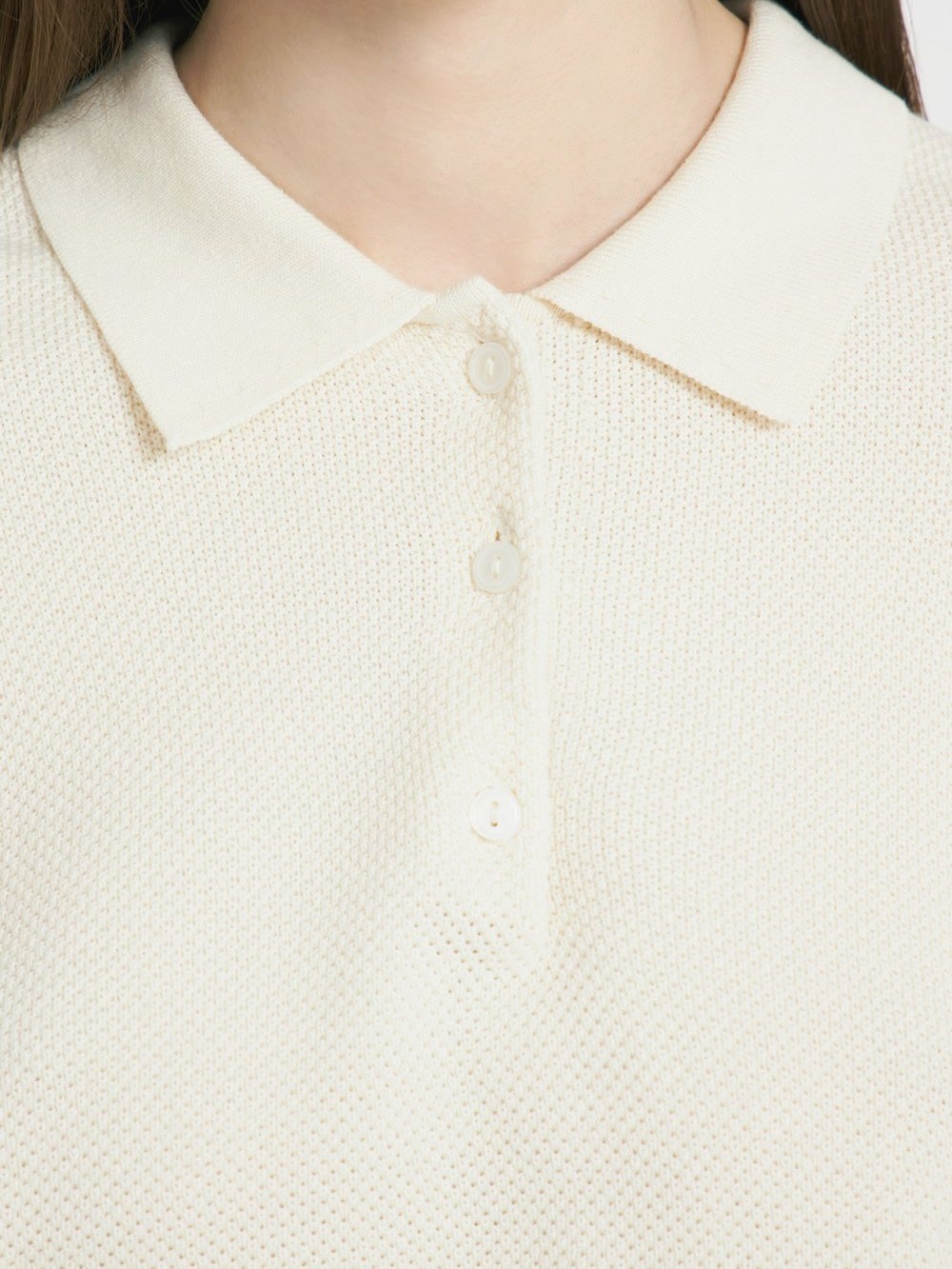 Knitted polo collar and three button placket of the Chantilly co-ord set