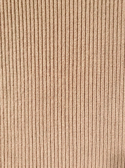 Close up of the fine vertical rib of the knitted lounge set