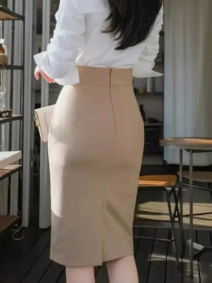 Back view of the Magnolia pencil skirt showing the walking vent, Aylworth by Harlbury