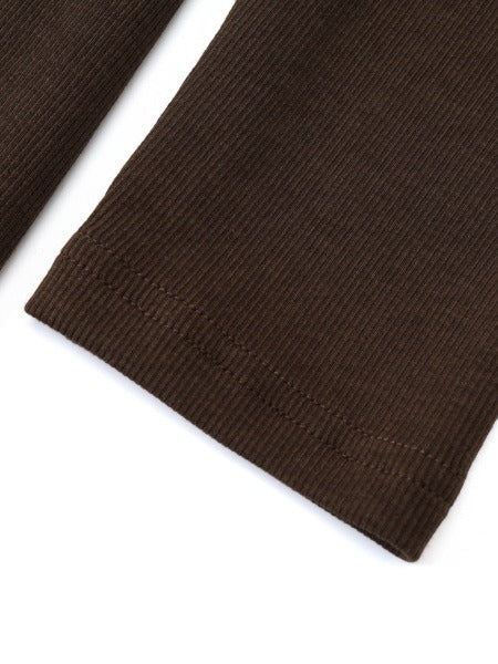 Sleeve and plain ribbed cuff of the ribbed maxi dress in Dark Chocolate