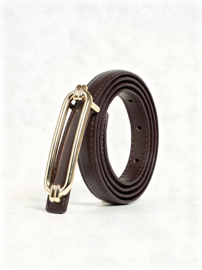 Skinny belt in Dark Roast cow leather, coiled, with its polished gold oblong buckle