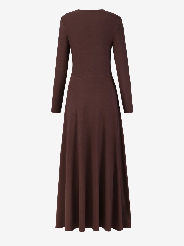 Wrap dress in cherrywood brown seen from the back, showing the plain unbroken back and no fastening